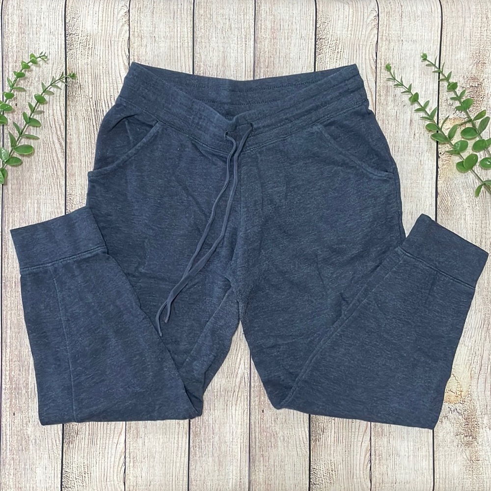 🌸Clearance! 🌸 Aeropostale Navy Blue Low Waisted Ankle Sweat Pants Size S